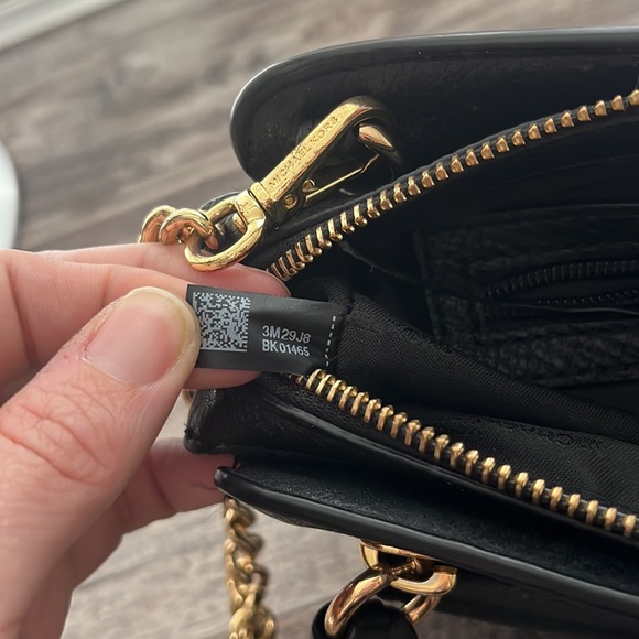 Michael Kors Mitchell Black Crossbody - Picture 12 of 12